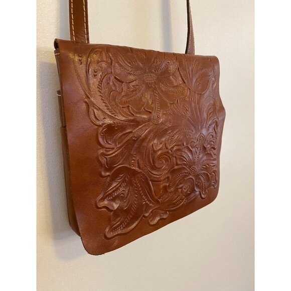 Patricia Nash Handcrafted Genuine Leather Crossbody Bag With Embossed Floral - Picture 2 of 8
